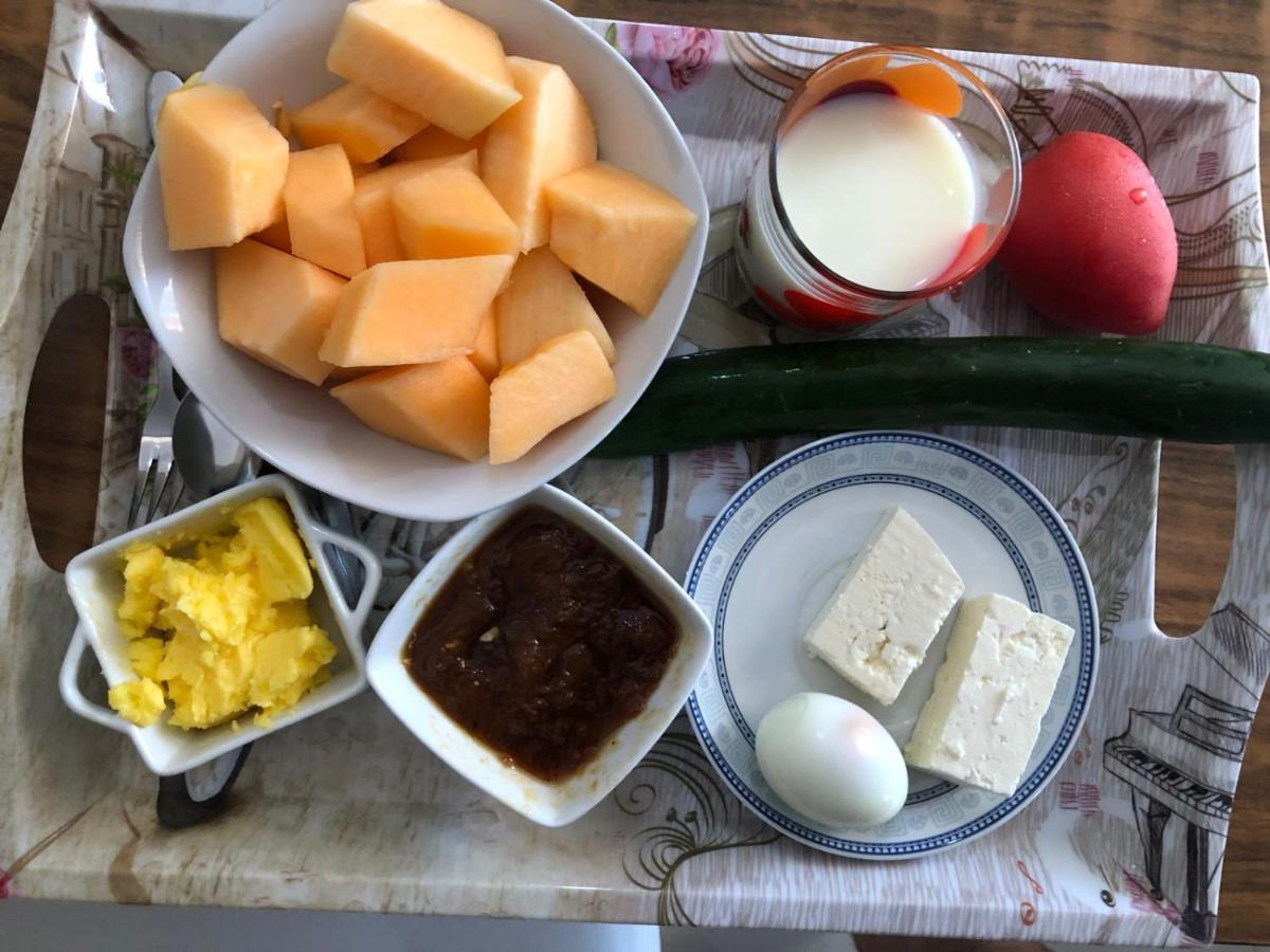 Krujë Ergi'S Bed & Breakfast מראה חיצוני תמונה