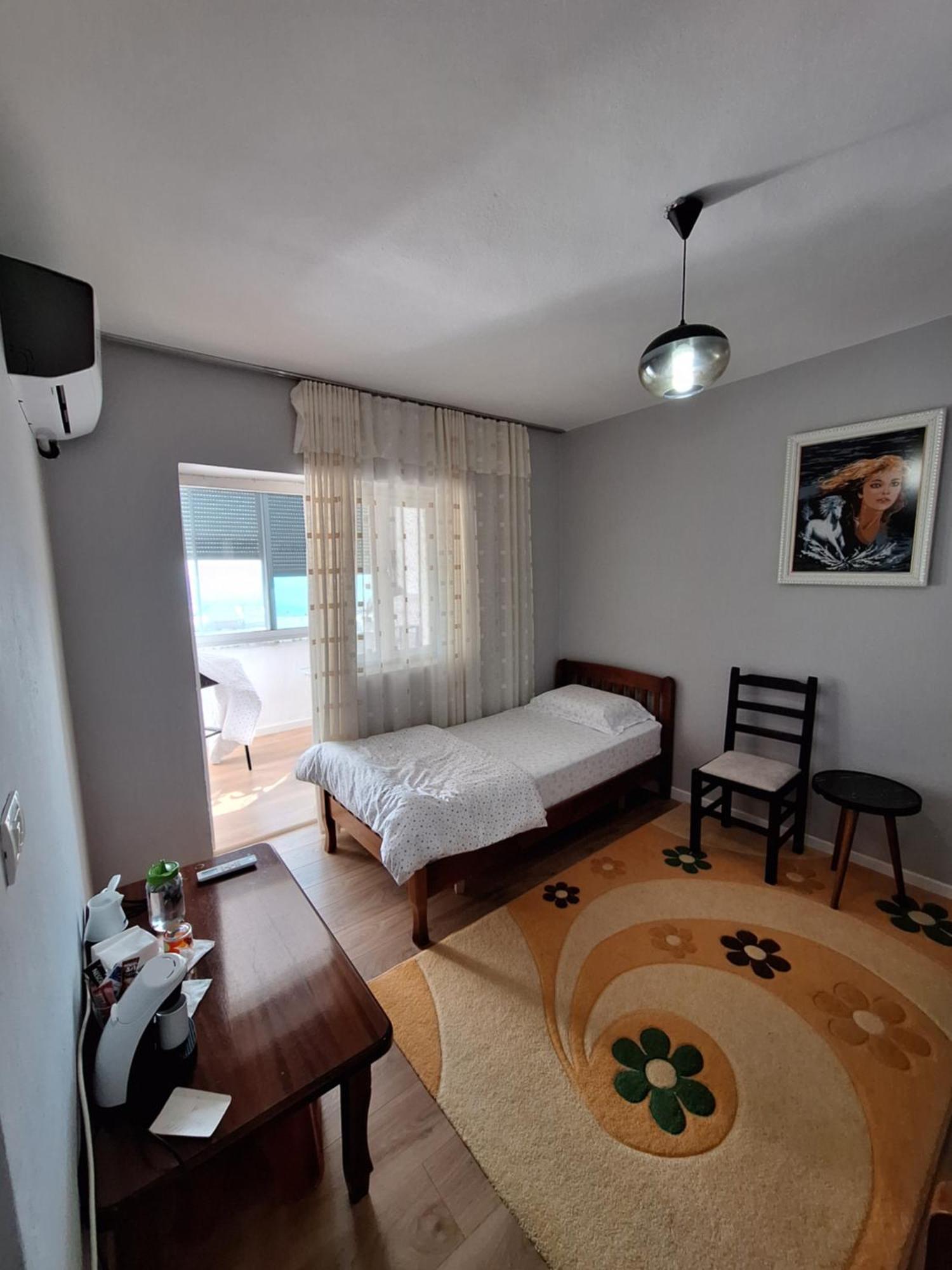 Krujë Ergi'S Bed & Breakfast מראה חיצוני תמונה