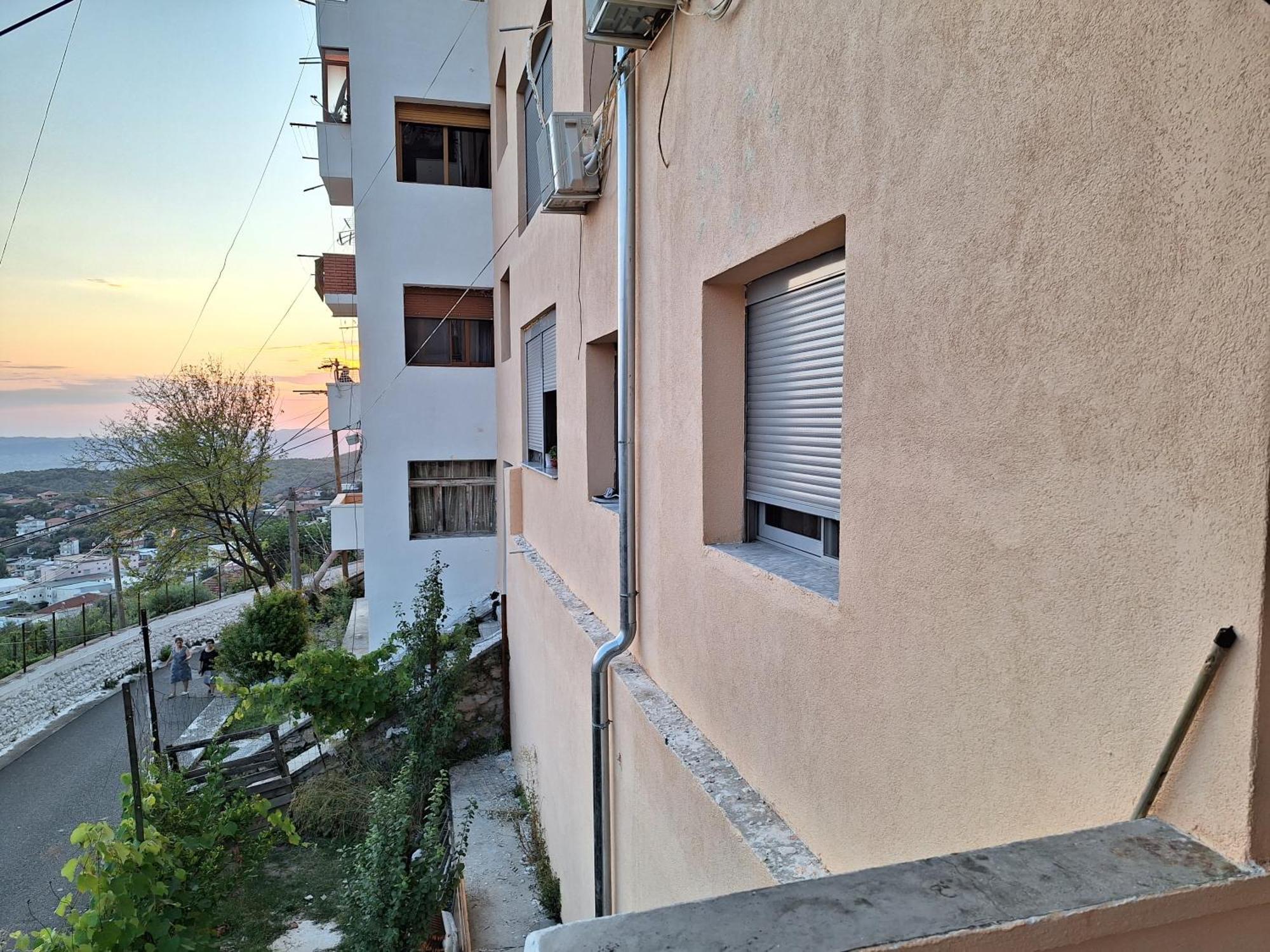 Krujë Ergi'S Bed & Breakfast מראה חיצוני תמונה