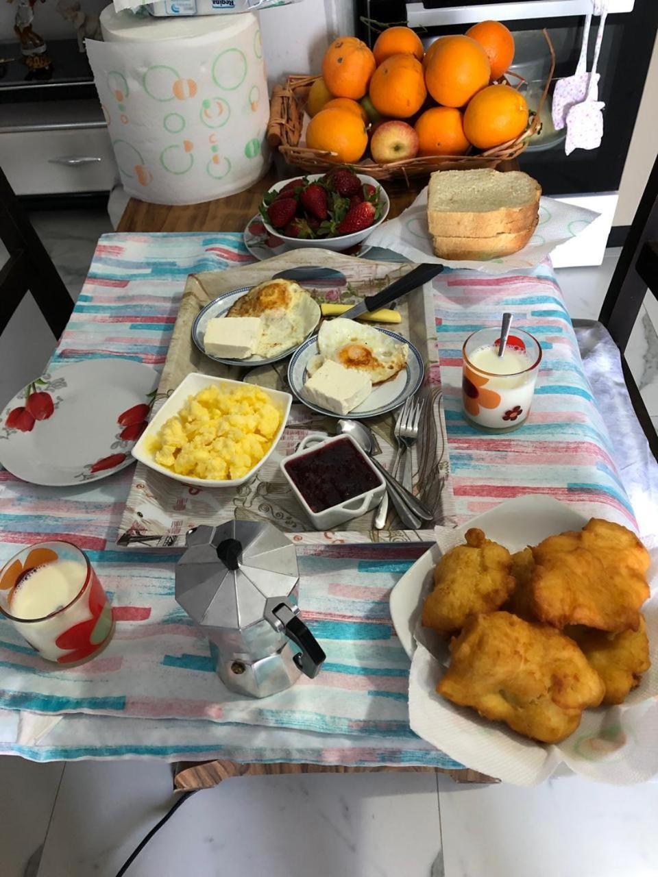 Krujë Ergi'S Bed & Breakfast מראה חיצוני תמונה